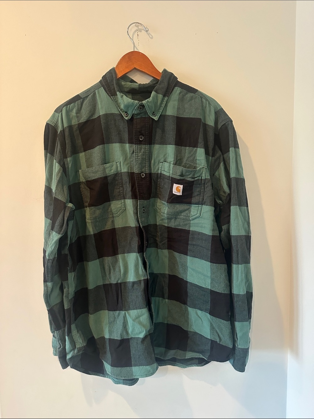 Carhartt Relaxed Fit Long-Sleeve Plaid Shirt size large